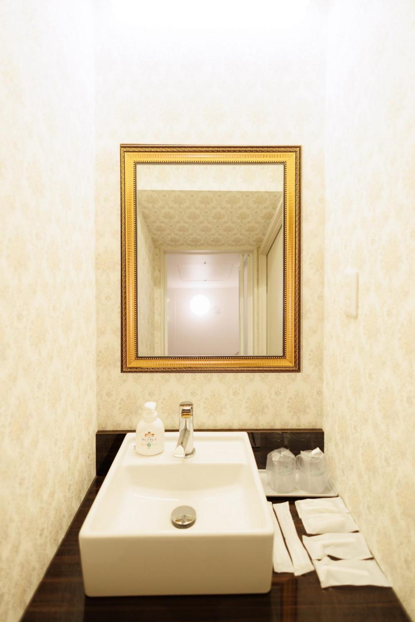 Hotaku Hotel Akihabara Токіо Екстер'єр фото